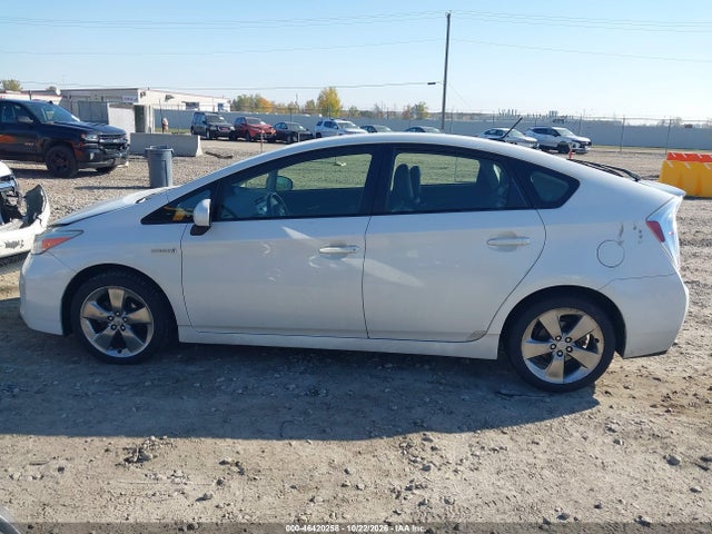 46420258 :رقم المزاد ، JTDKN3DU9D5609217 vin ، 2013 Toyota Prius Three Se مزاد بيع