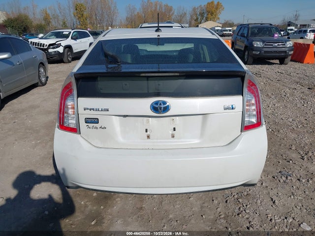 46420258 :رقم المزاد ، JTDKN3DU9D5609217 vin ، 2013 Toyota Prius Three Se مزاد بيع