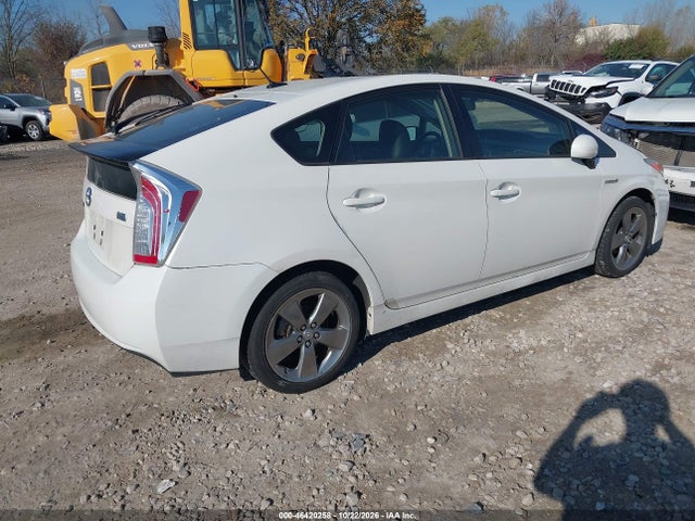 46420258 :رقم المزاد ، JTDKN3DU9D5609217 vin ، 2013 Toyota Prius Three Se مزاد بيع