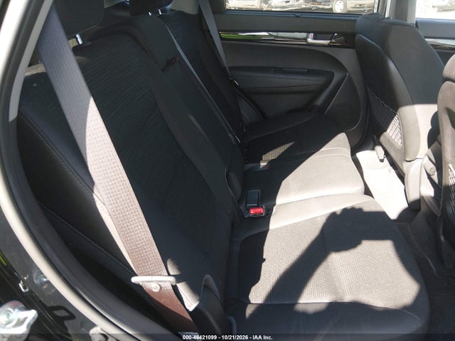 Продажа на аукционе авто 2015 Kia Sorento Lx, vin: 5XYKT4A62FG570904, номер лота: 46421099