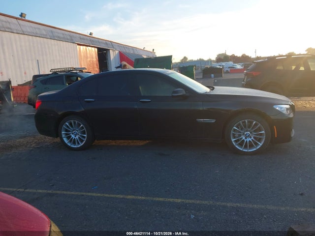 BMW 750i 2014 WBAYA8C5XED499800 Image 13