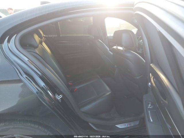 BMW 750i 2014 WBAYA8C5XED499800 Image 8