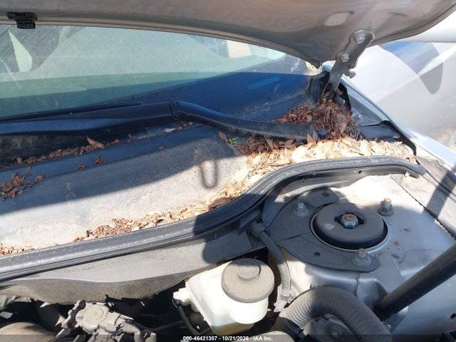 46421307 :رقم المزاد ، 4T1BE46K39U372668 vin ، 2009 Toyota Camry Le مزاد بيع