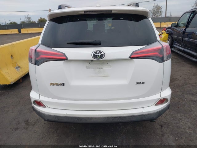 Aukcja sprzedaży 2018 Toyota Rav4 Xle, vin: JTMWFREV8JJ211119, numer aukcji: 46421892