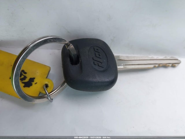 46422025 :رقم المزاد ، 4T4BF1FK1CR221191 vin ، 2012 Toyota Camry Le مزاد بيع