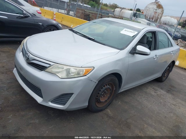 46422025 :رقم المزاد ، 4T4BF1FK1CR221191 vin ، 2012 Toyota Camry Le مزاد بيع