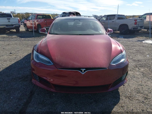 Продажа на аукционе авто 2016 Tesla Model S 60/70/75/85, vin: 5YJSA1E17GF173443, номер лота: 46422625