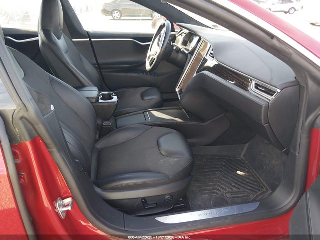 Продажа на аукционе авто 2016 Tesla Model S 60/70/75/85, vin: 5YJSA1E17GF173443, номер лота: 46422625