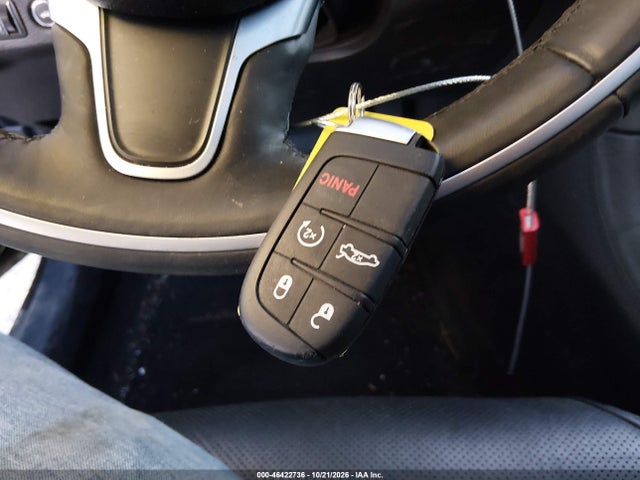 2015 Chrysler 300c Platinum მანქანა იყიდება აუქციონზე, vin: 2C3CCAPG7FH877297, აუქციონის ნომერი: 46422736