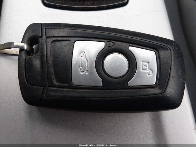 BMW 320i 2014 WBA3B1G59ENS78627 Image 11
