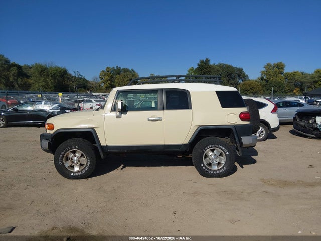 46424052 :رقم المزاد ، JTEBU11F48K030457 vin ، 2008 Toyota Fj Cruiser مزاد بيع