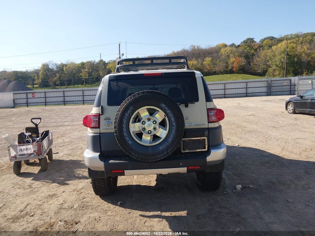 46424052 :رقم المزاد ، JTEBU11F48K030457 vin ، 2008 Toyota Fj Cruiser مزاد بيع
