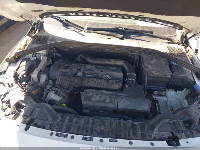 2015 Volvo S60 T5 Premier მანქანა იყიდება აუქციონზე, vin: YV1612TK5F2365703, აუქციონის ნომერი: 46424199