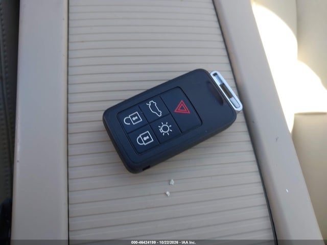 2015 Volvo S60 T5 Premier მანქანა იყიდება აუქციონზე, vin: YV1612TK5F2365703, აუქციონის ნომერი: 46424199