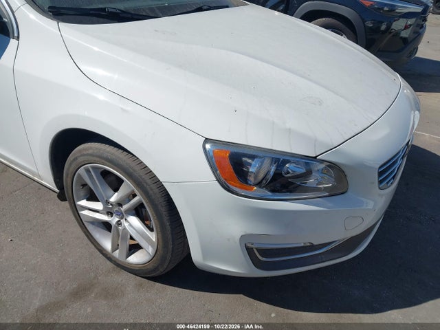 2015 Volvo S60 T5 Premier მანქანა იყიდება აუქციონზე, vin: YV1612TK5F2365703, აუქციონის ნომერი: 46424199
