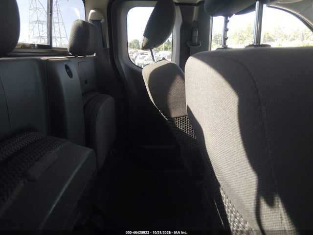 46425023 :رقم المزاد ، 1N6AD0CWXFN762933 vin ، 2015 Nissan Frontier Pro-4x/sv مزاد بيع