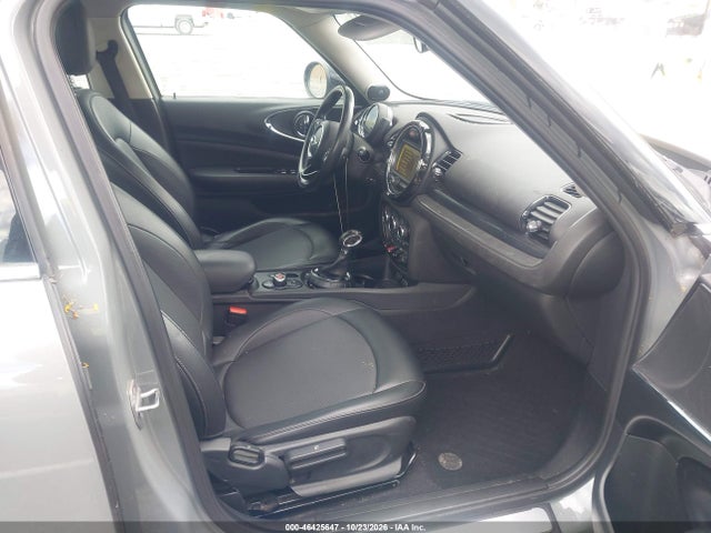 Mini Clubman Cooper 2016 WMWLN5C58G2E29890 Image 5
