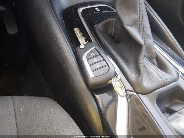 46426643 :رقم المزاد ، 5YFEPRAE5LP099635 vin ، 2020 Toyota Corolla Le مزاد بيع