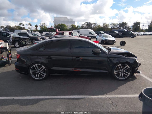 Audi A3 2.0t Premium 2017 WAUB8GFF7H1006256 Image 13