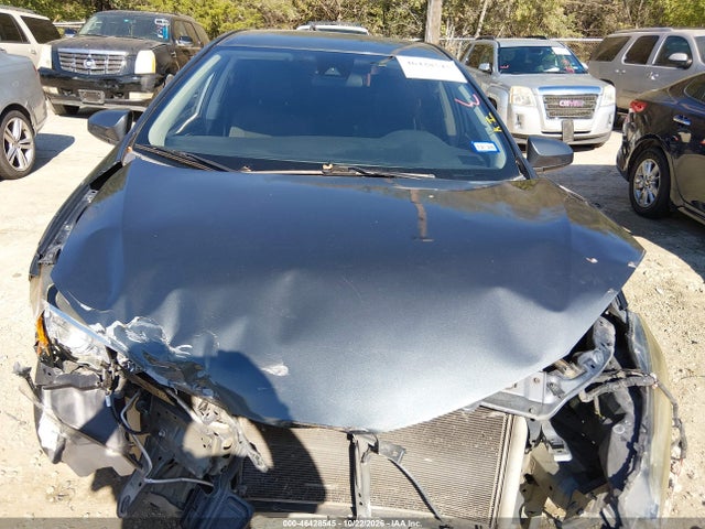 46428545 :رقم المزاد ، 5YFBURHE8HP640248 vin ، 2017 Toyota Corolla Le مزاد بيع