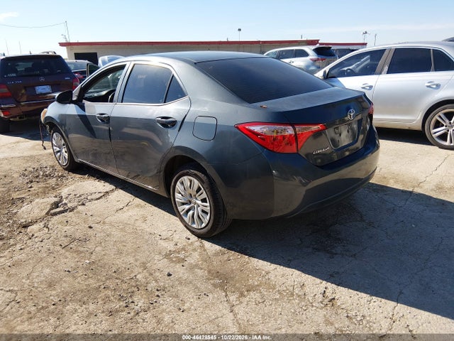 46428545 :رقم المزاد ، 5YFBURHE8HP640248 vin ، 2017 Toyota Corolla Le مزاد بيع