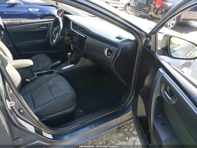 46428545 :رقم المزاد ، 5YFBURHE8HP640248 vin ، 2017 Toyota Corolla Le مزاد بيع