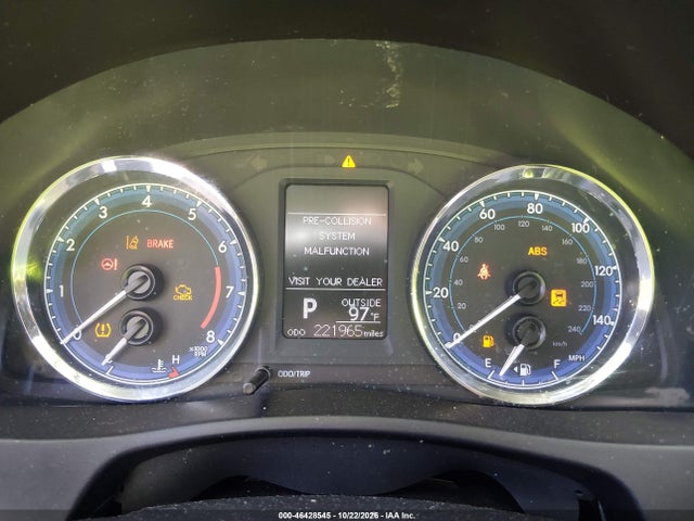 46428545 :رقم المزاد ، 5YFBURHE8HP640248 vin ، 2017 Toyota Corolla Le مزاد بيع