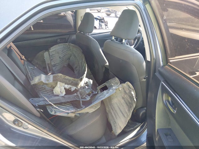 46428545 :رقم المزاد ، 5YFBURHE8HP640248 vin ، 2017 Toyota Corolla Le مزاد بيع
