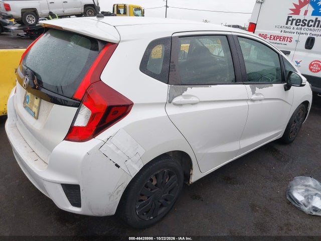 Honda FIT LX 2015 3HGGK5G59FM750267 Image 4