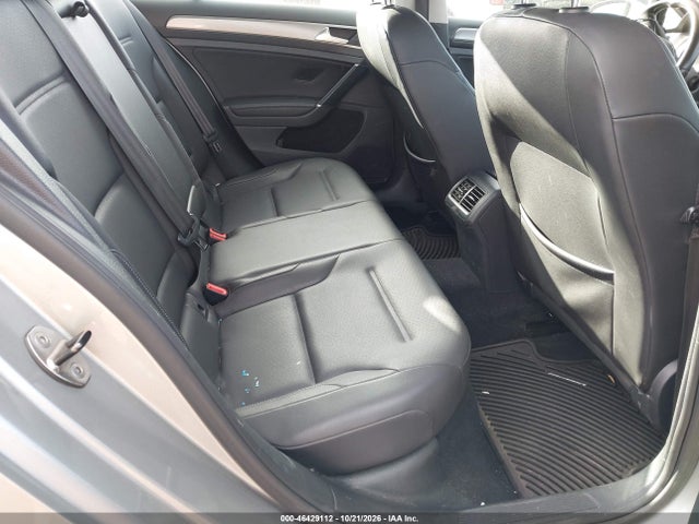 3VW217AU7FM026890 Volkswagen Golf Tsi Se 4-door