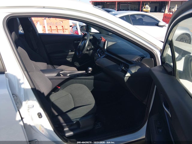 46429378 :رقم المزاد ، NMTKHMBXXJR041395 vin ، 2018 Toyota C-hr Xle Premium مزاد بيع
