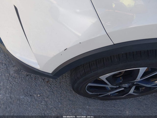 46429378 :رقم المزاد ، NMTKHMBXXJR041395 vin ، 2018 Toyota C-hr Xle Premium مزاد بيع