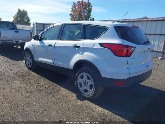 Ford ESCAPE S 2019 1FMCU0F78KUA78930 Image 3