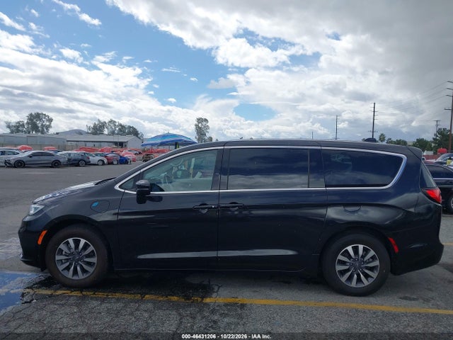 Chrysler Pacifica Hybrid Touring L 2023 2C4RC1L77PR599010 Image 15