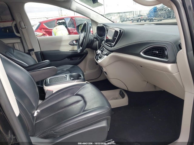 Chrysler Pacifica Hybrid Touring L 2023 2C4RC1L77PR599010 Image 5