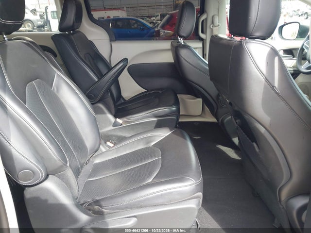Chrysler Pacifica Hybrid Touring L 2023 2C4RC1L77PR599010 Image 8