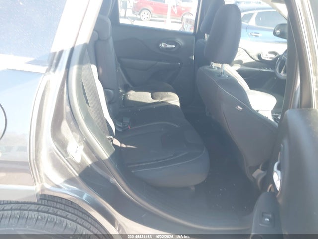 Продаж на аукціоні авто 2015 Jeep Cherokee Latitude, vin: 1C4PJMCB7FW739095, номер лоту: 46431468