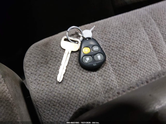 46431563 :رقم المزاد ، 5TBBT4416YS085650 vin ، 2000 Toyota Tundra Sr5 V8 مزاد بيع