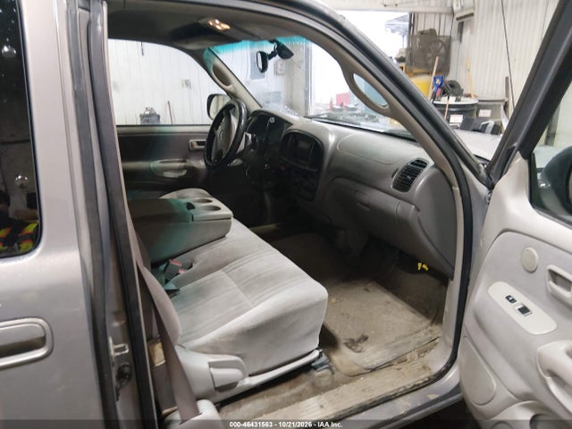 46431563 :رقم المزاد ، 5TBBT4416YS085650 vin ، 2000 Toyota Tundra Sr5 V8 مزاد بيع