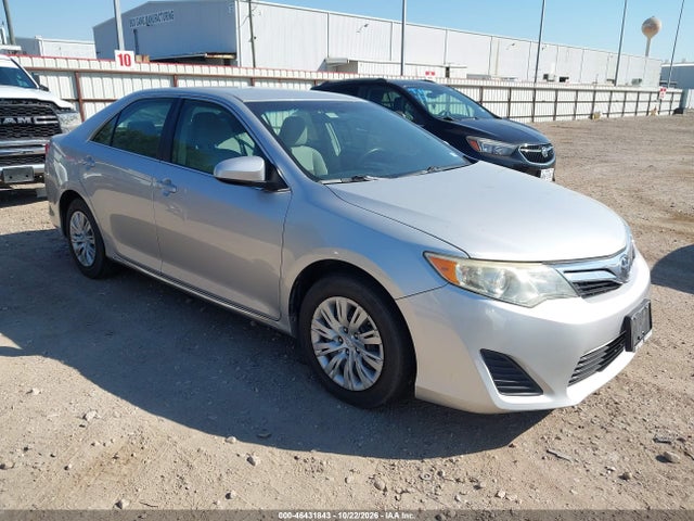 46431843 :رقم المزاد ، 4T1BF1FK0CU095545 vin ، 2012 Toyota Camry Le مزاد بيع