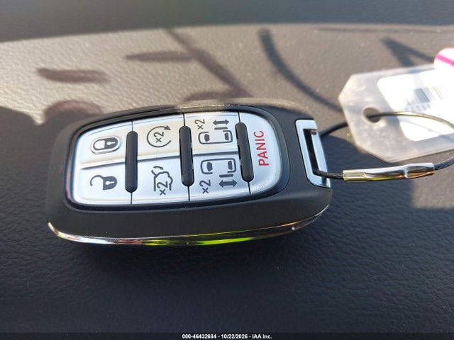 Продаж на аукціоні авто 2027 Chrysler Pacifica, vin: 2C4RC1BG8VR599323, номер лоту: 46432684
