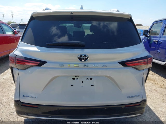 Toyota Sienna Platinum 2026 5TDESKFC7TS282099 Image 16