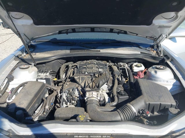 46433132 :رقم المزاد ، 2G1FC1E31F9179988 vin ، 2015 Chevrolet Camaro 1lt مزاد بيع