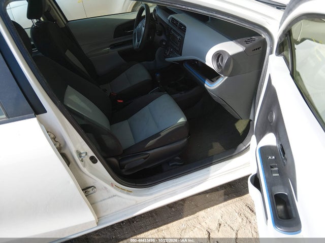 Продаж на аукціоні авто 2012 Toyota Prius C Two, vin: JTDKDTB32C1526621, номер лоту: 46433495