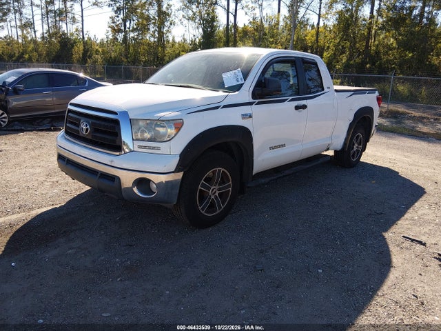 46433509 :رقم المزاد ، 5TFRY5F17CX117048 vin ، 2012 Toyota Tundra Double Cab Sr5 مزاد بيع