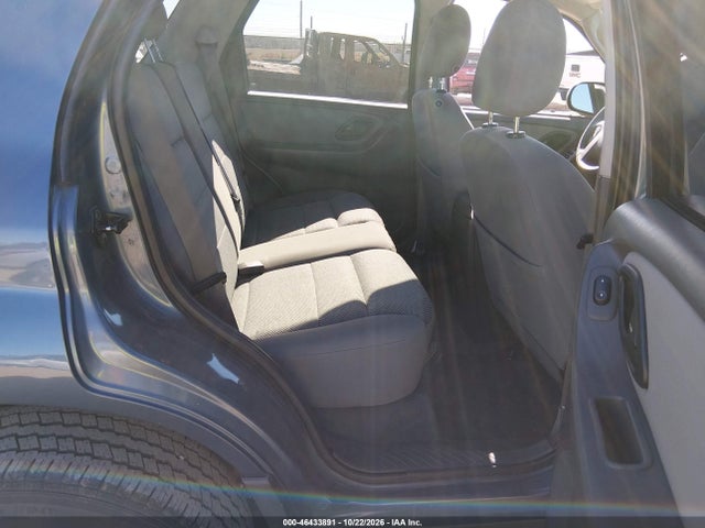Продажа на аукционе авто 2005 Ford Escape Xlt, vin: 1FMYU93185KA81496, номер лота: 46433891