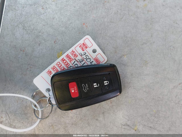 Auction sale of the 2021 Toyota Rav4 Hybrid Xle, vin: JTMRWRFV5MD126463, lot number: 46434102