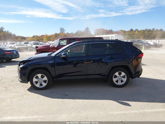 Auction sale of the 2021 Toyota Rav4 Hybrid Xle, vin: JTMRWRFV5MD126463, lot number: 46434102