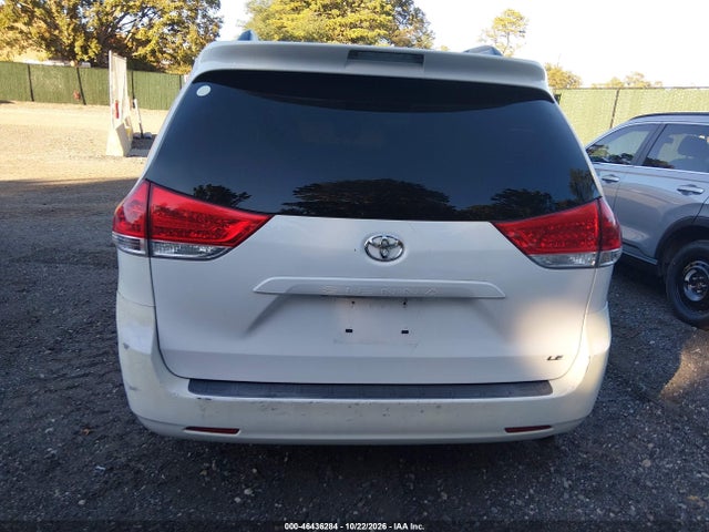 46436284 :رقم المزاد ، 5TDKK3DC5CS242583 vin ، 2012 Toyota Sienna Le V6 8 Passenger مزاد بيع