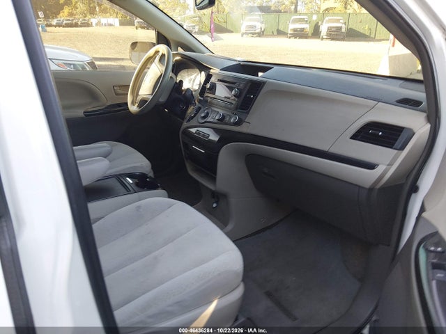 46436284 :رقم المزاد ، 5TDKK3DC5CS242583 vin ، 2012 Toyota Sienna Le V6 8 Passenger مزاد بيع